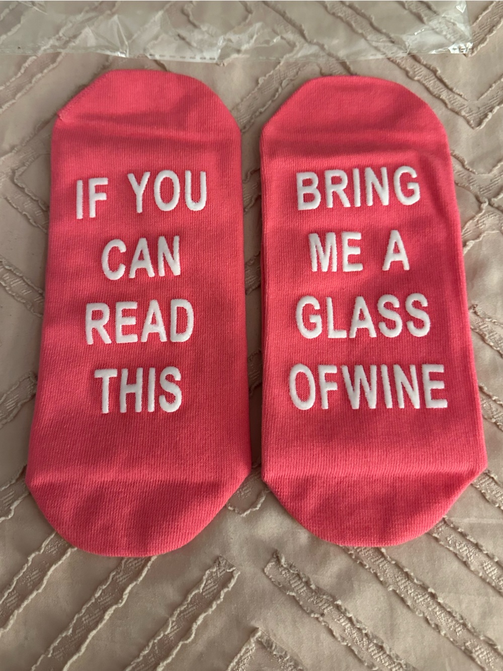 Novelty Pink 'If You Can Read This' Socks